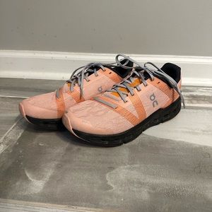 On running - LIKE NEW - cloud go